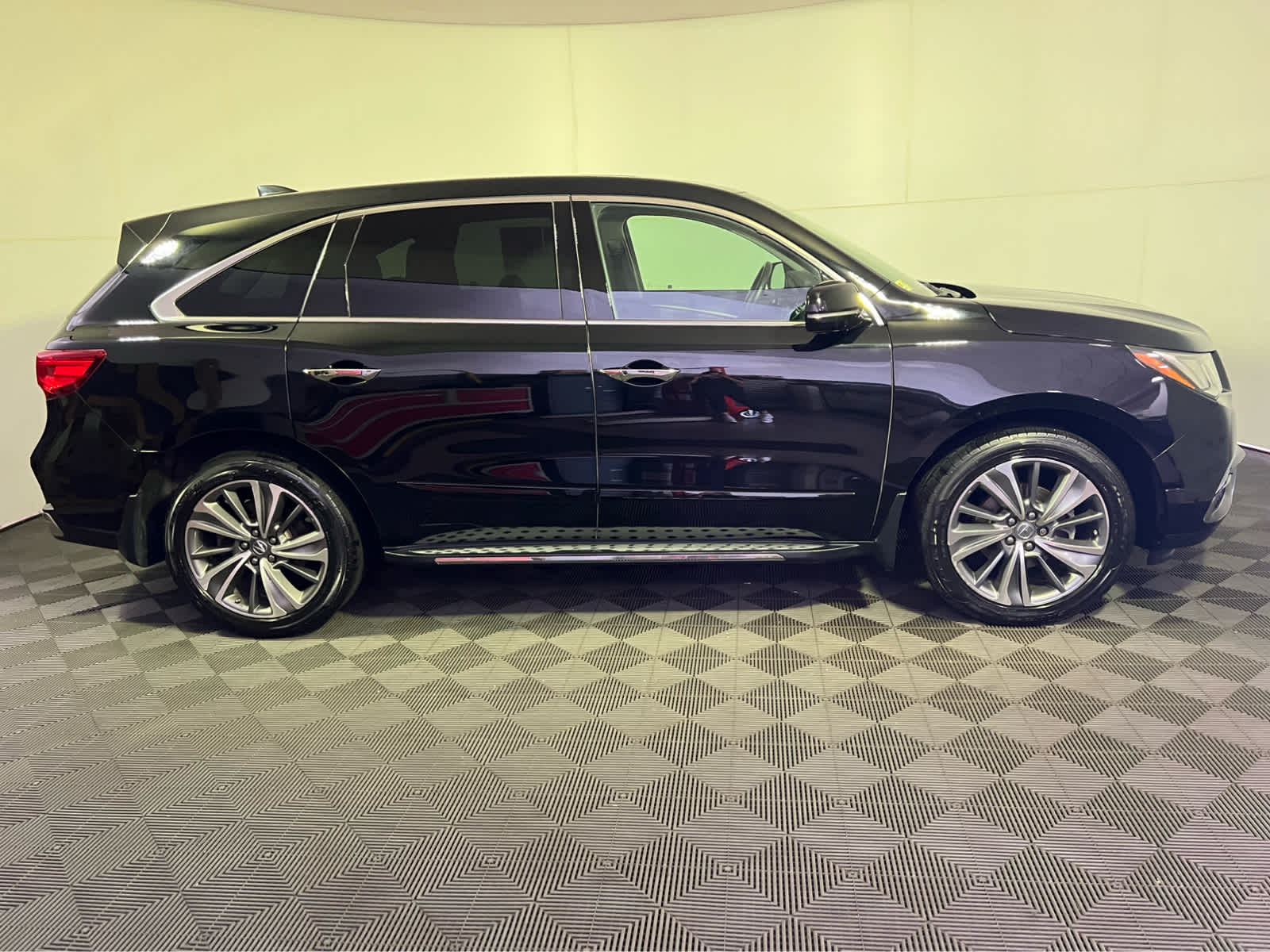 2017 Acura MDX w/Technology Pkg