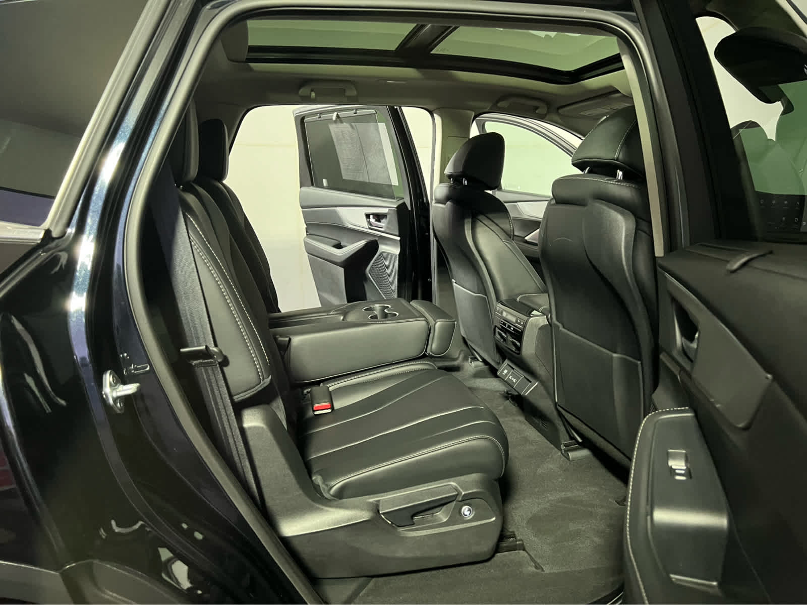 2024 Acura MDX SH-AWD TECH