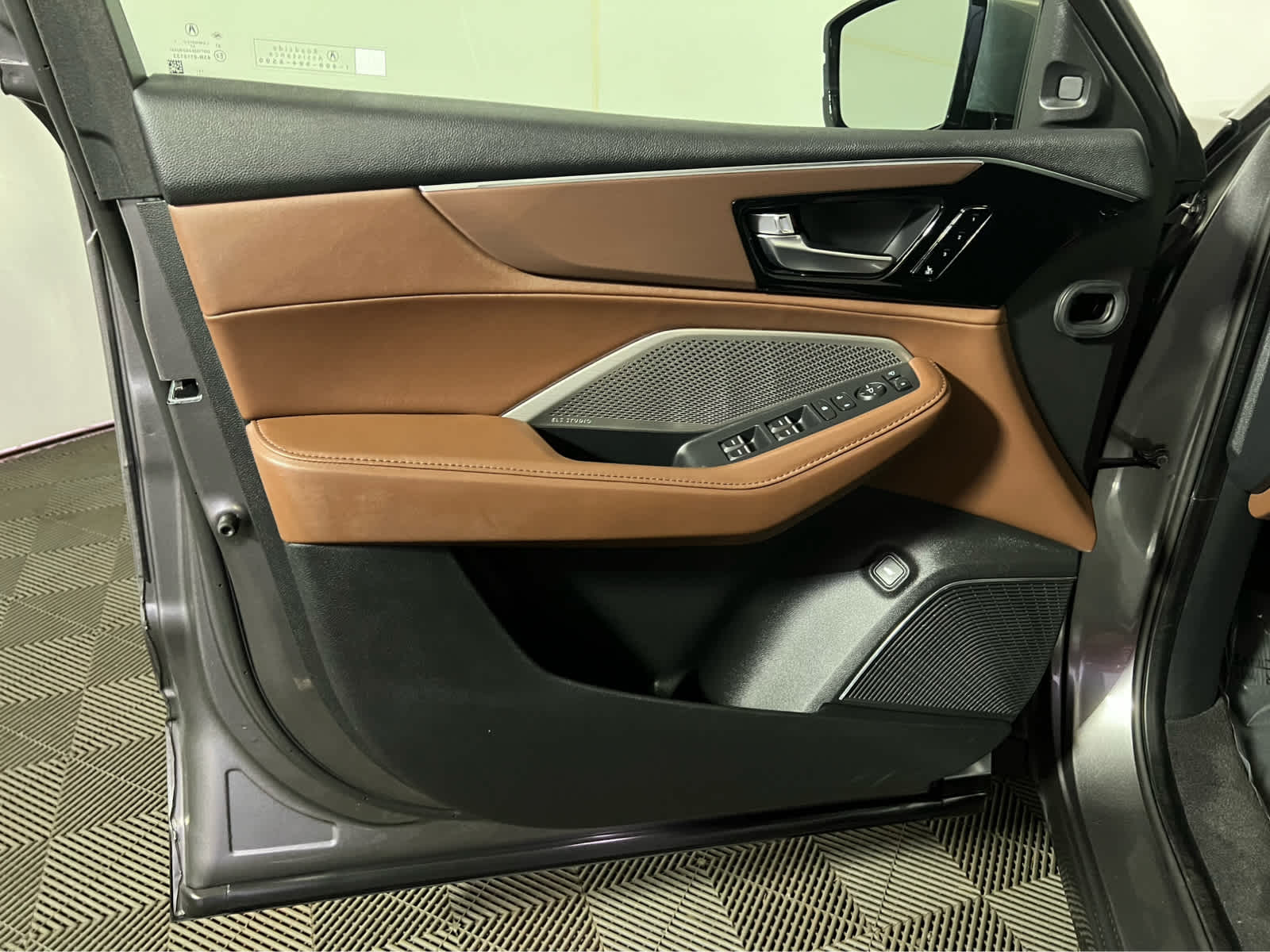 2024 Acura MDX SH-AWD TECH