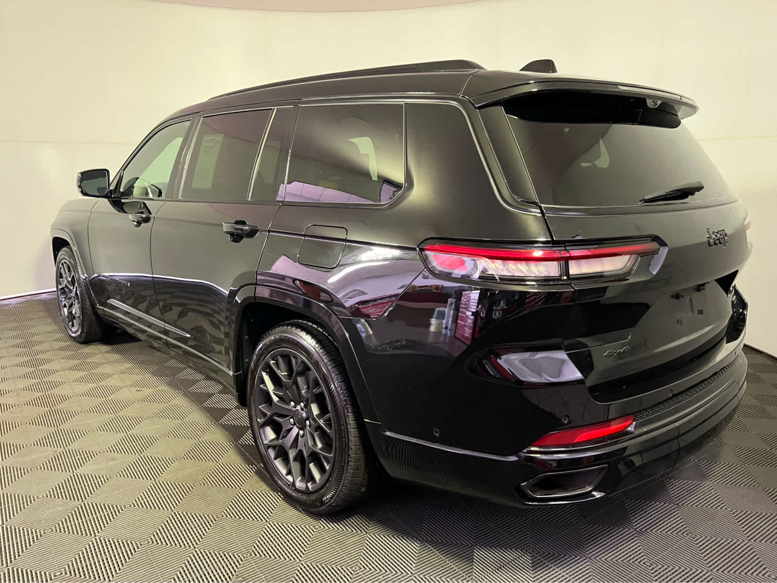 2023 Jeep Grand Cherokee L Summit Reserve