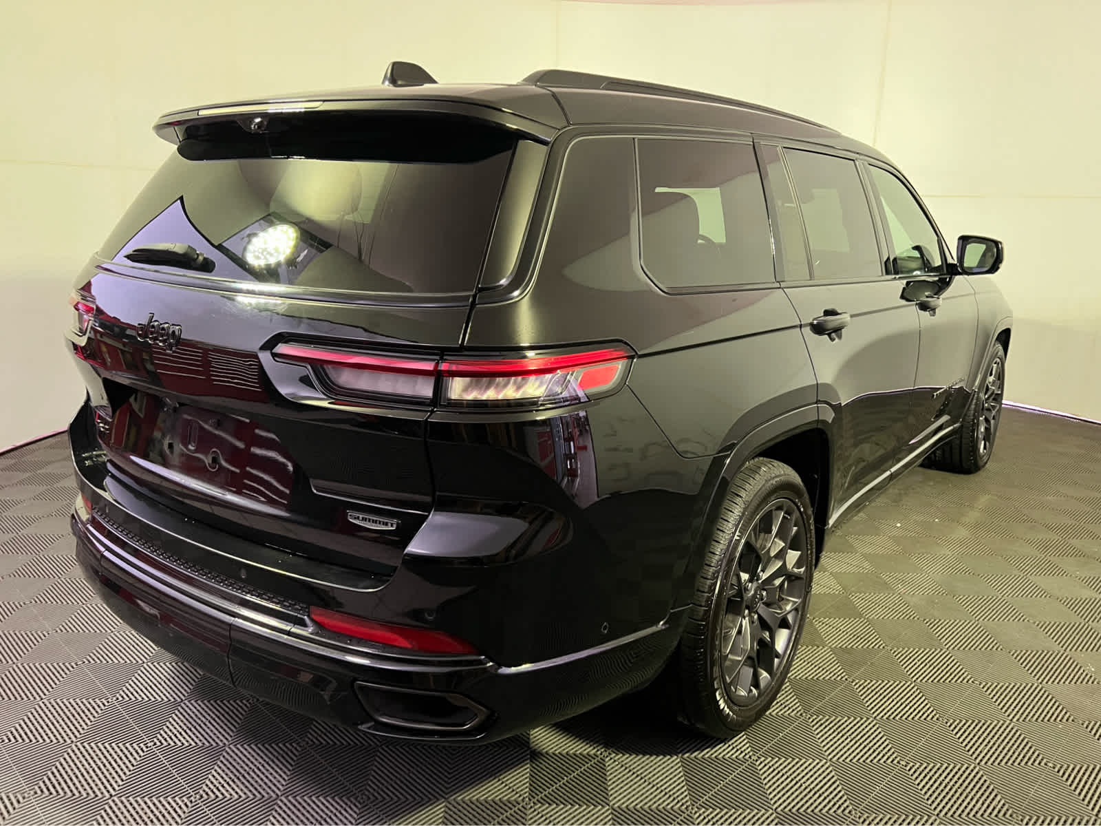 2023 Jeep Grand Cherokee L Summit Reserve