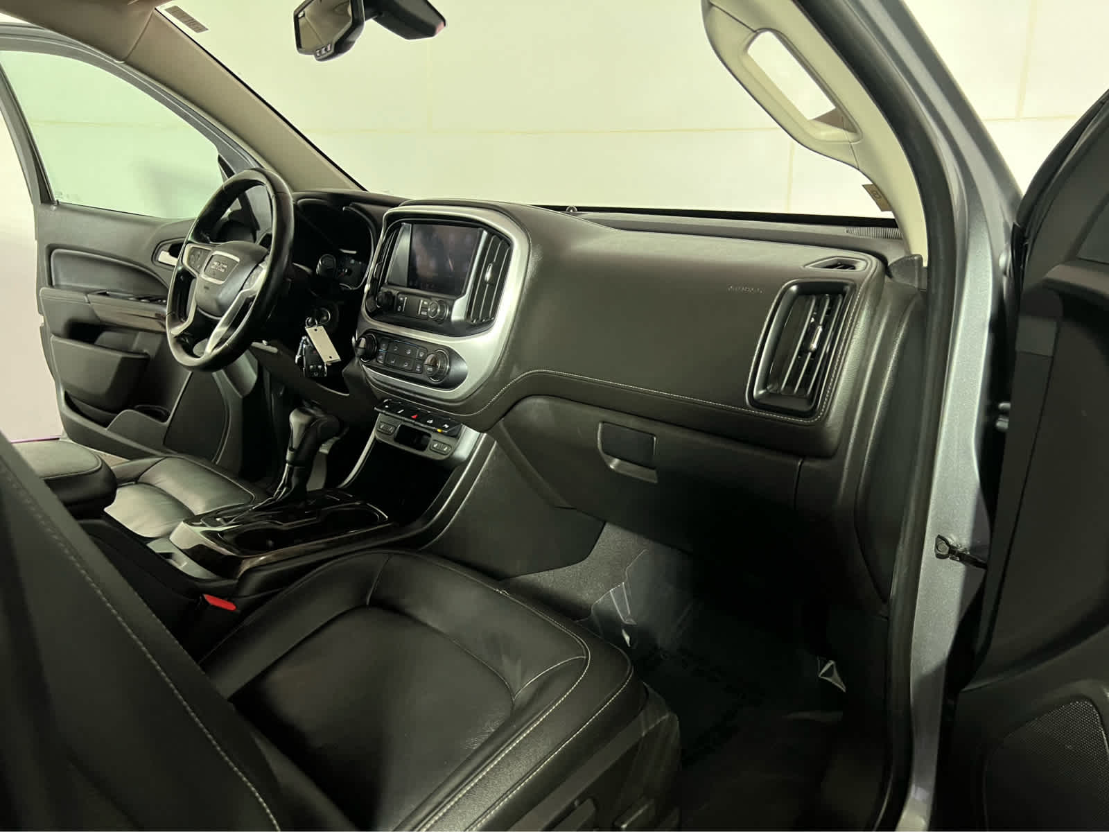 2020 GMC Canyon 4WD SLT