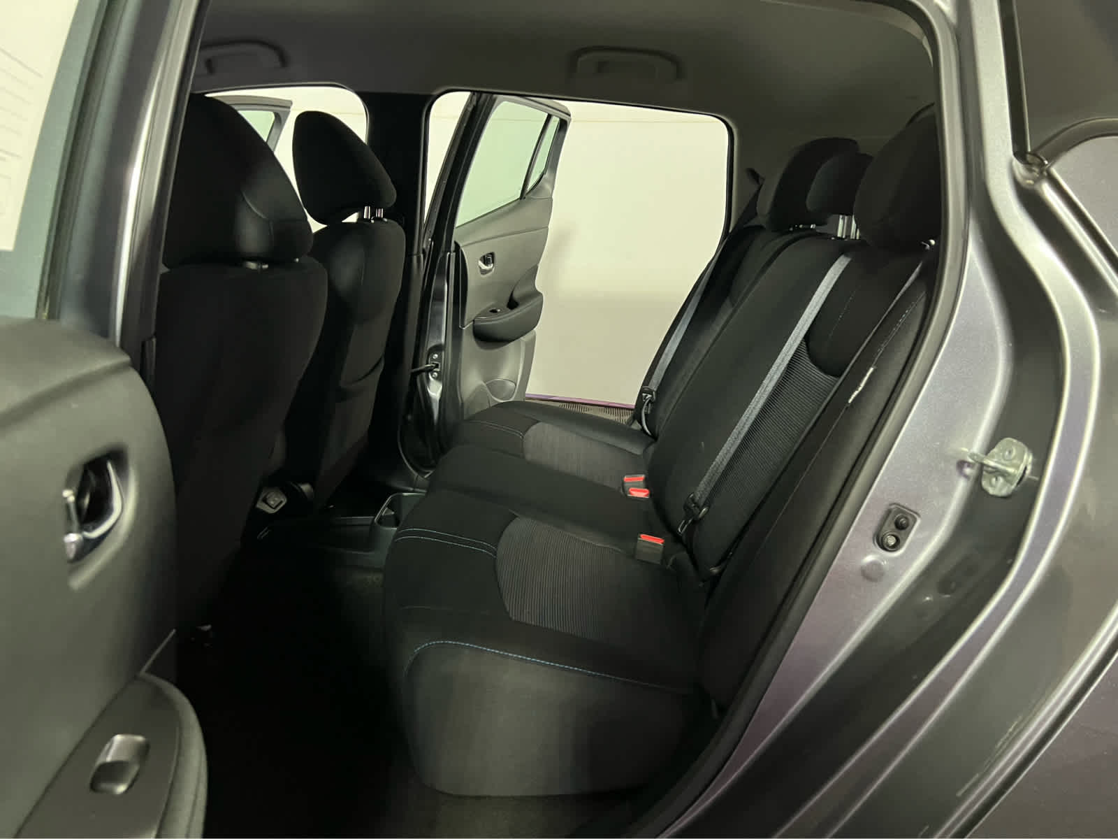 2023 Nissan LEAF S