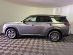 2023 Nissan Pathfinder S