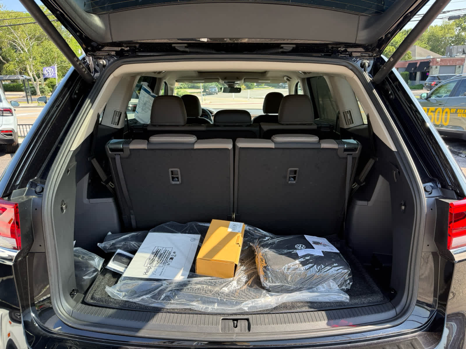 2026 Volkswagen Atlas 2.0T SEL