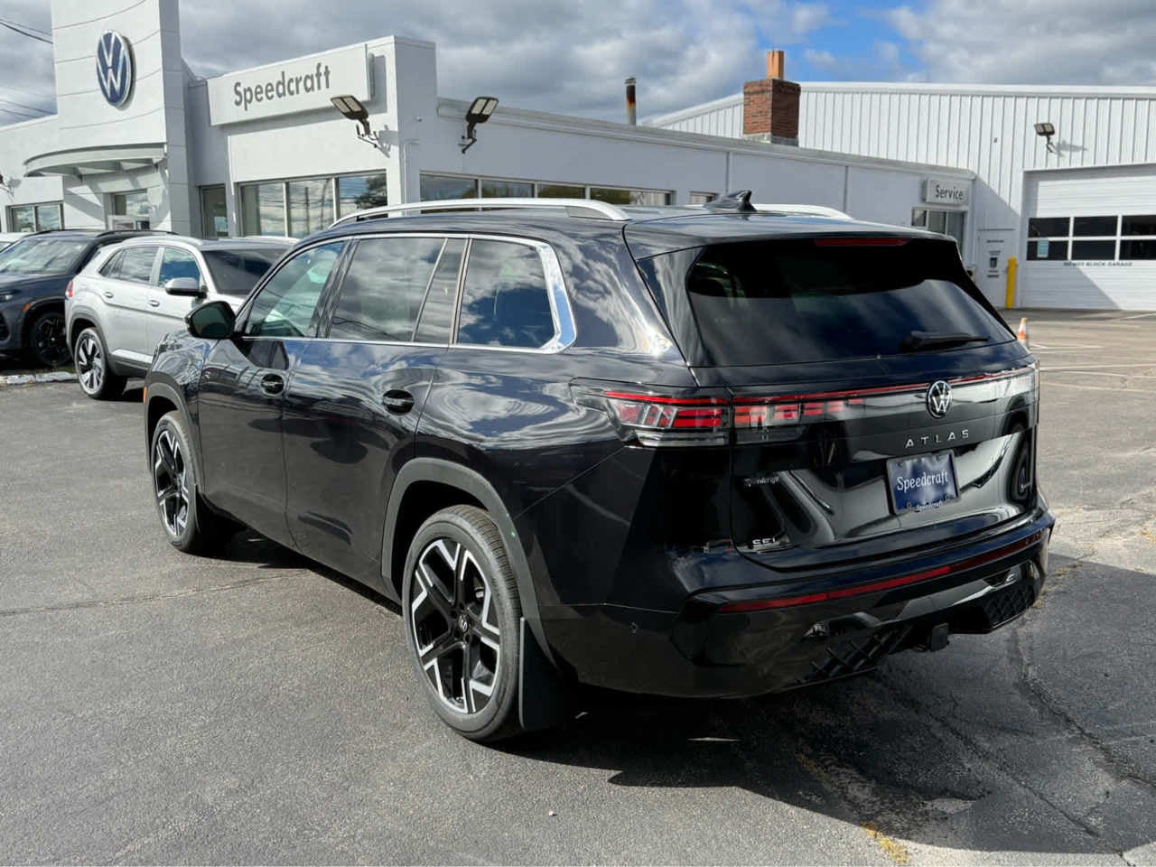 2027 Volkswagen Atlas 2.0T SEL