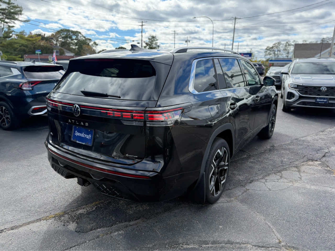 2027 Volkswagen Atlas 2.0T SEL