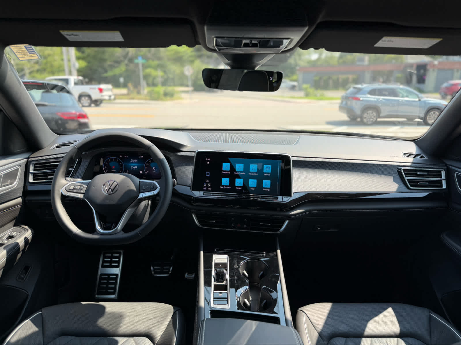 2026 Volkswagen Atlas Cross Sport 2.0T SEL Premium R-Line