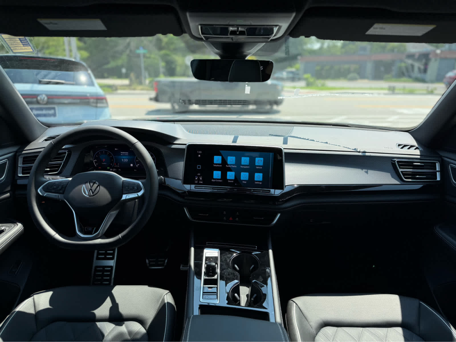 2026 Volkswagen Atlas Cross Sport 2.0T SEL Premium R-Line