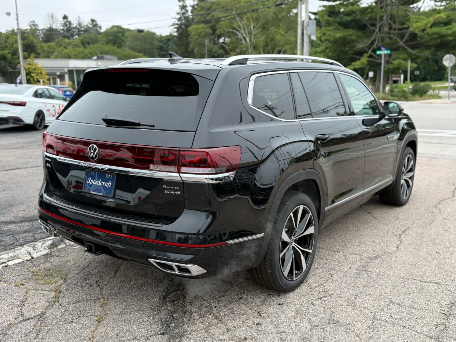 2026 Volkswagen Atlas 2.0T SEL Premium R-Line