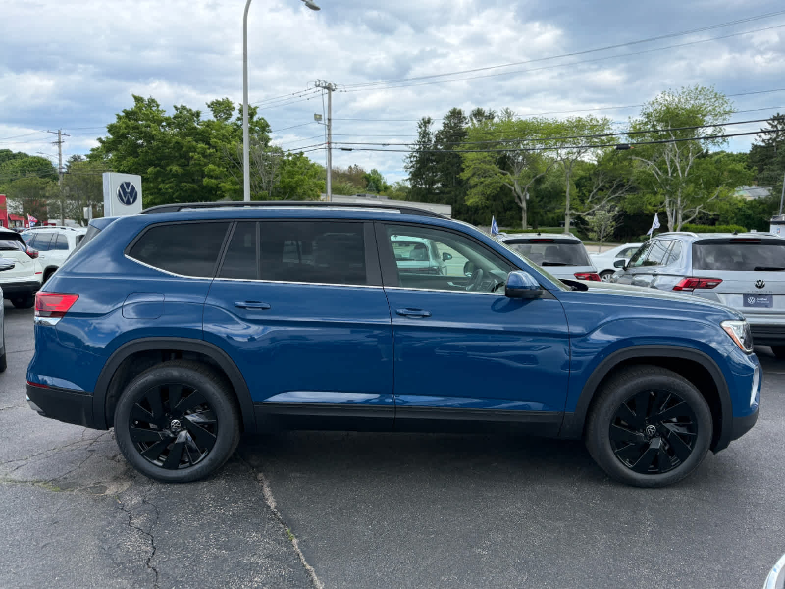 2026 Volkswagen Atlas 2.0T SE w/Technology