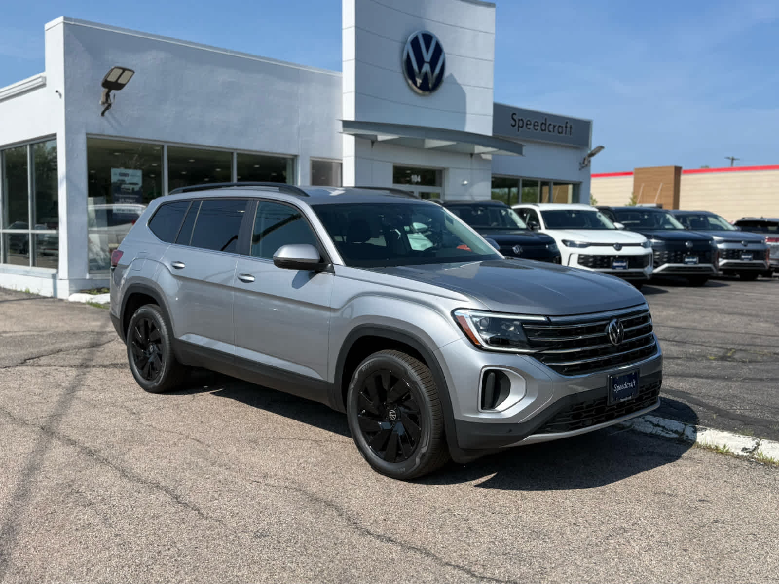 2026 Volkswagen Atlas 2.0T SE W/TECHNOLOGY