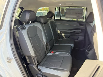 2027 Volkswagen Atlas SE w/Technology