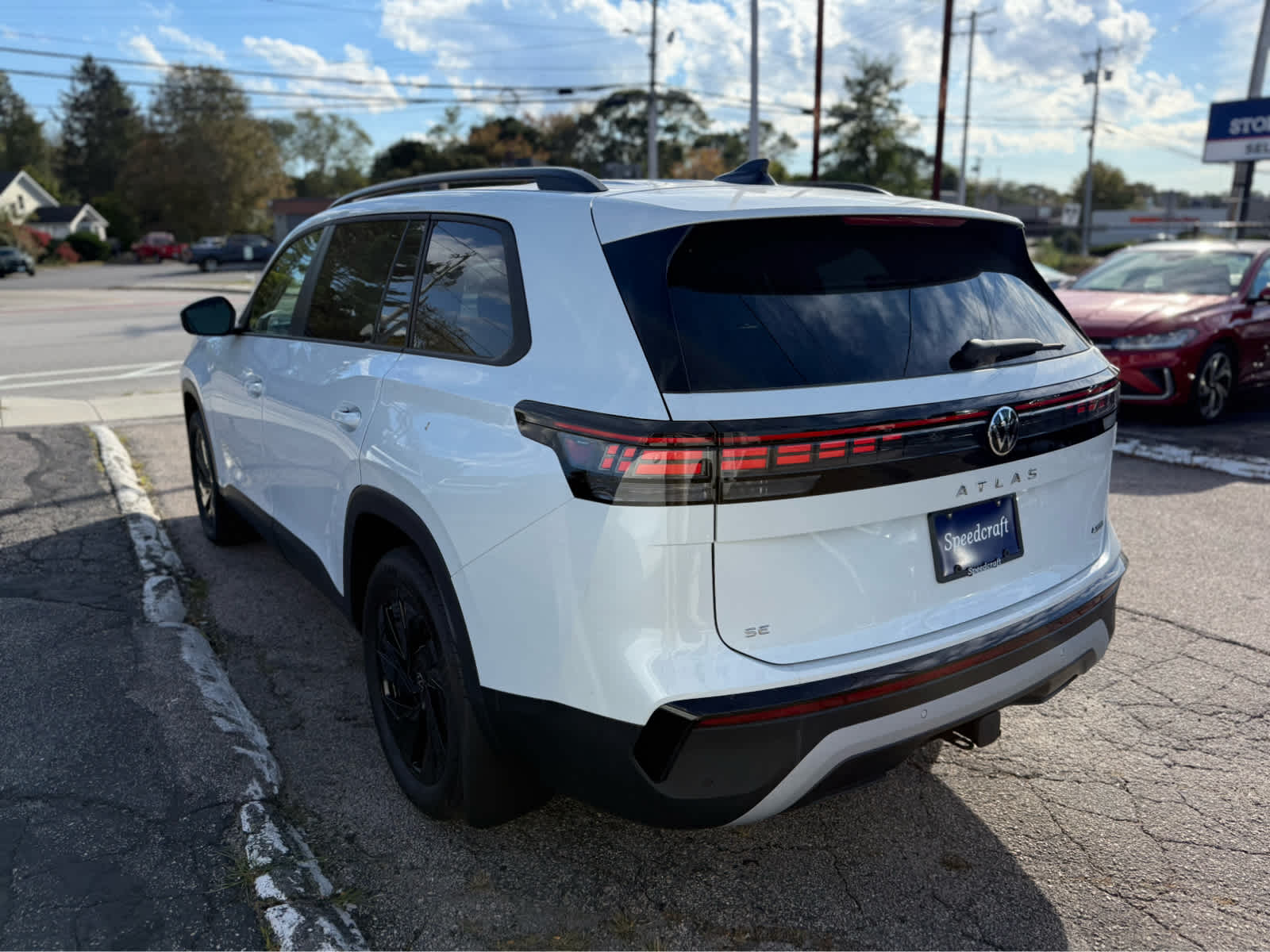 2027 Volkswagen Atlas SE w/Technology