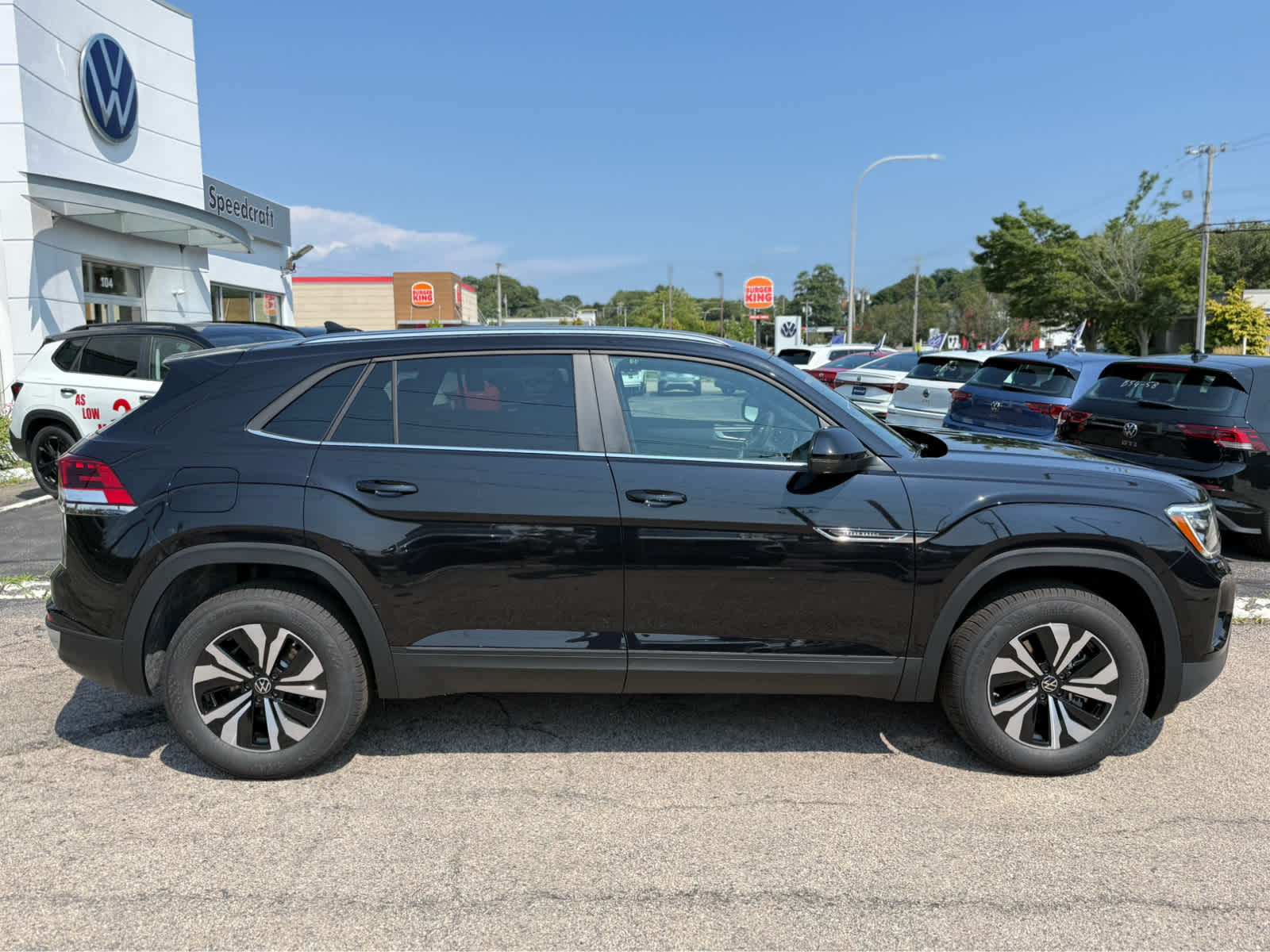2026 Volkswagen Atlas Cross Sport 2.0T SE