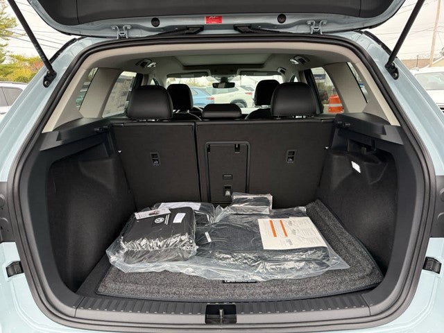 2026 Volkswagen Taos 1.5T SE Black