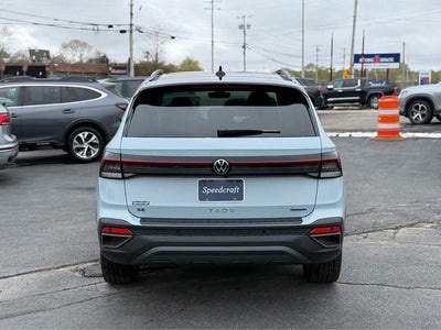 2026 Volkswagen Taos 1.5T SE Black