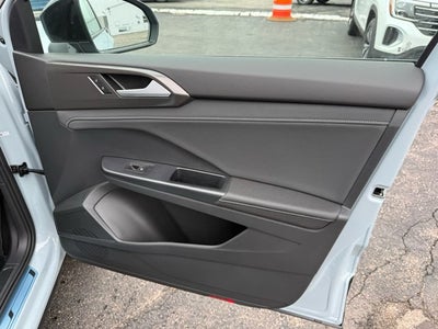 2026 Volkswagen Taos 1.5T SE Black