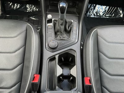 2024 Volkswagen Tiguan SEL R-Line