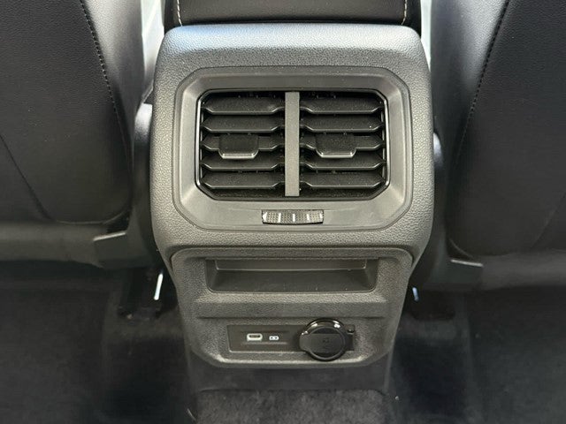 2024 Volkswagen Tiguan SEL R-Line