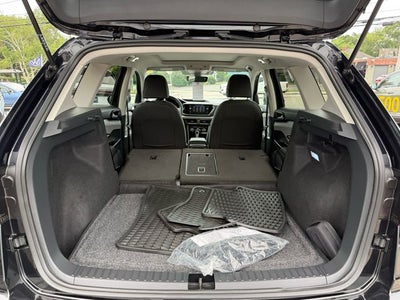 2024 Volkswagen Taos SEL