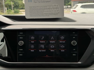 2024 Volkswagen Taos SEL