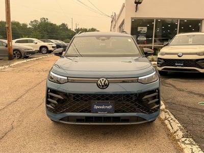2026 Volkswagen Tiguan 2.0T SE R-Line Black