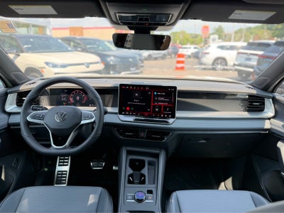 2026 Volkswagen Tiguan 2.0T SE R-Line Black