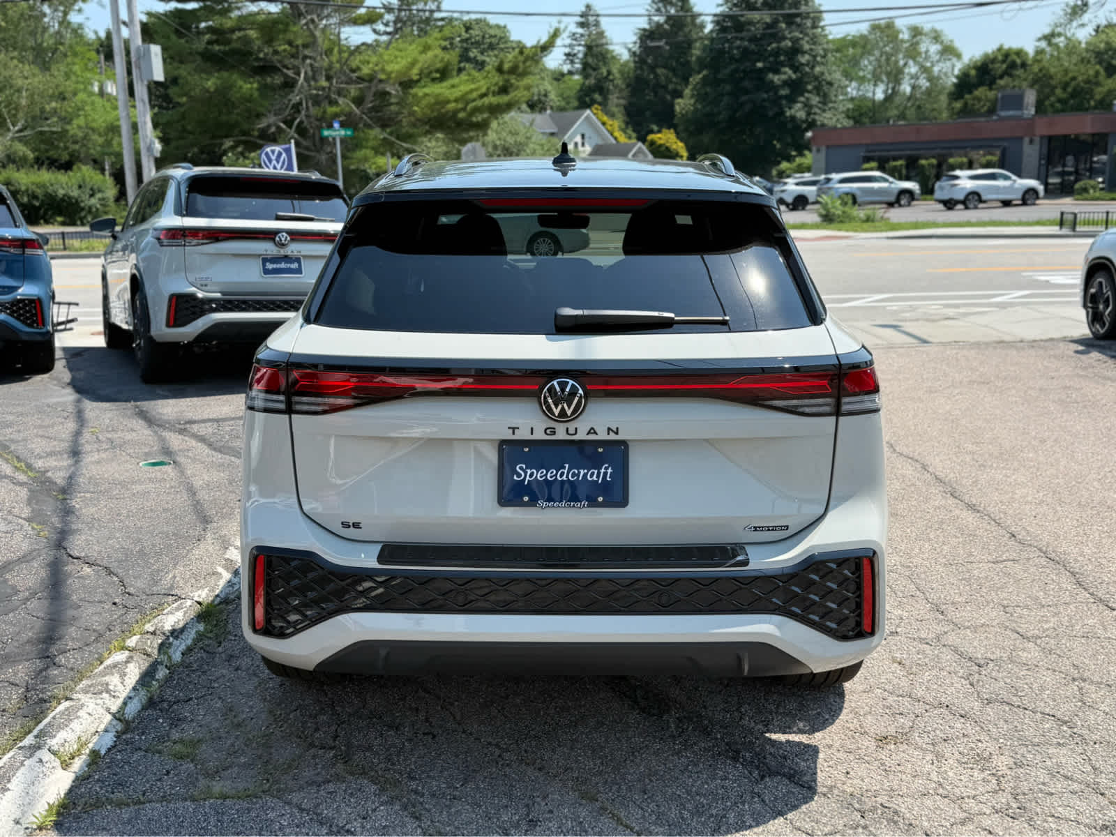 2026 Volkswagen Tiguan 2.0T SE R-Line Black
