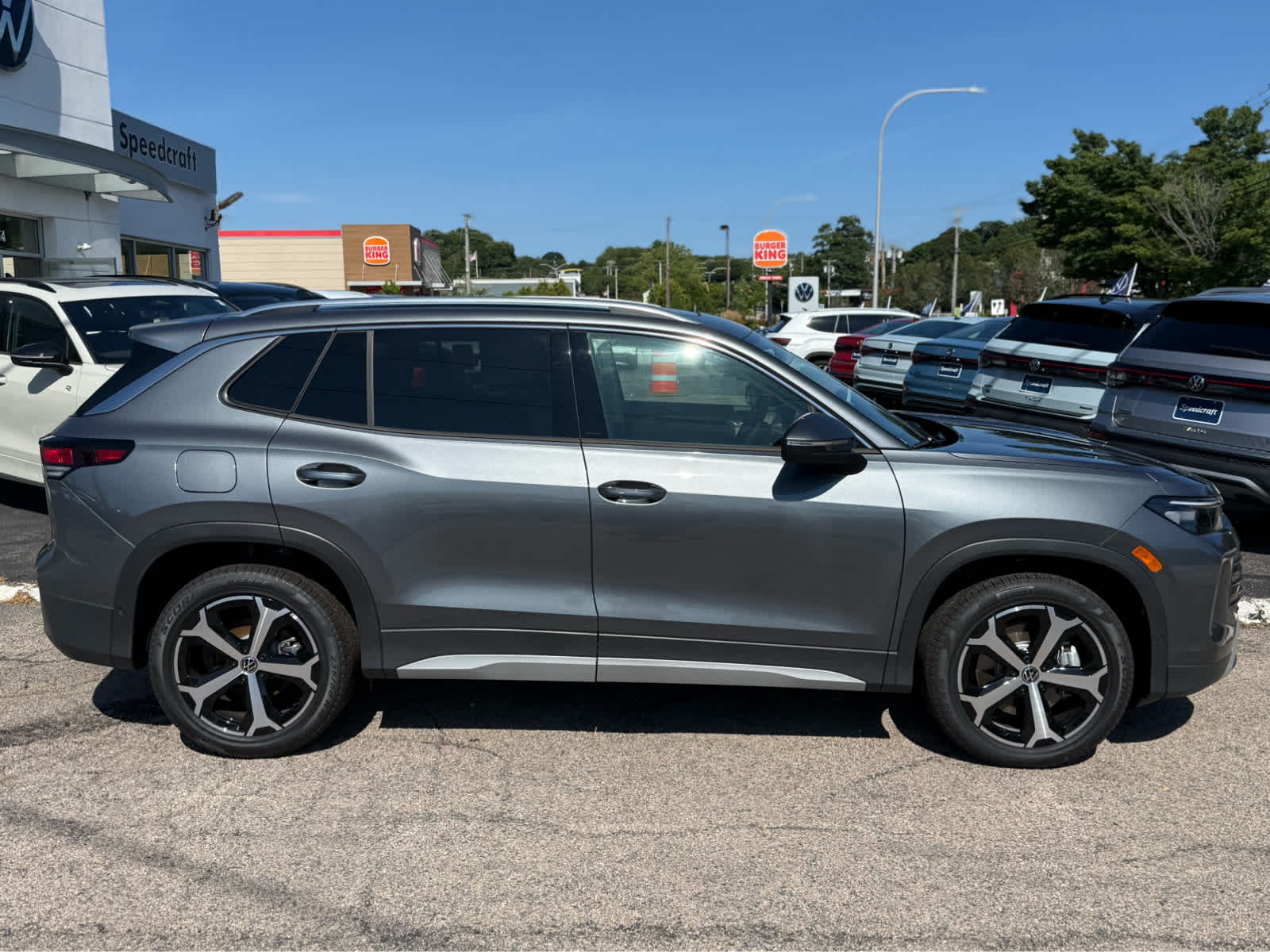 2026 Volkswagen Tiguan SE