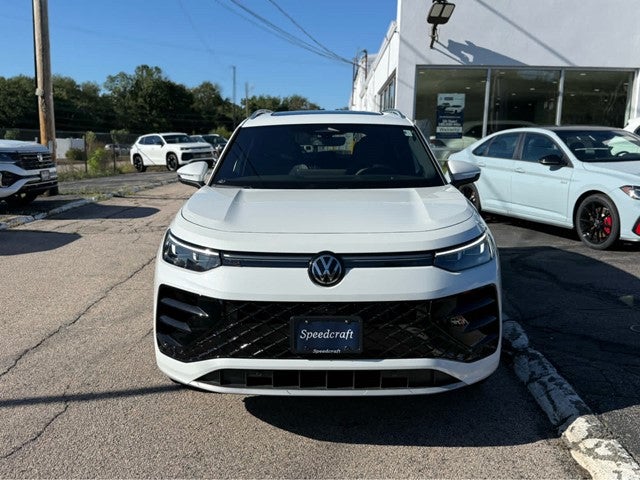 2026 Volkswagen Tiguan 2.0T SEL R-Line Turbo