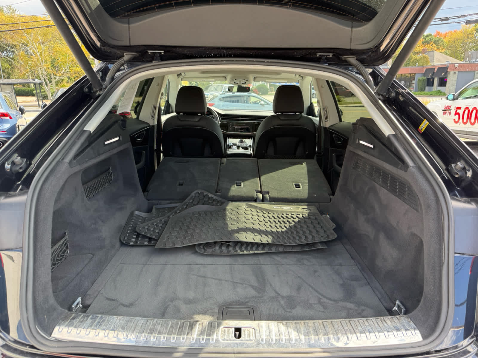 2020 Audi Q8 Premium Plus