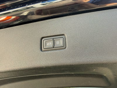 2020 Audi Q8 Premium Plus