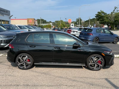 2026 Volkswagen Golf GTI SE